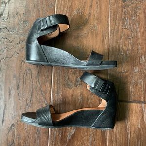 Gentle Souls - Gianna Leather Wedge Sandal